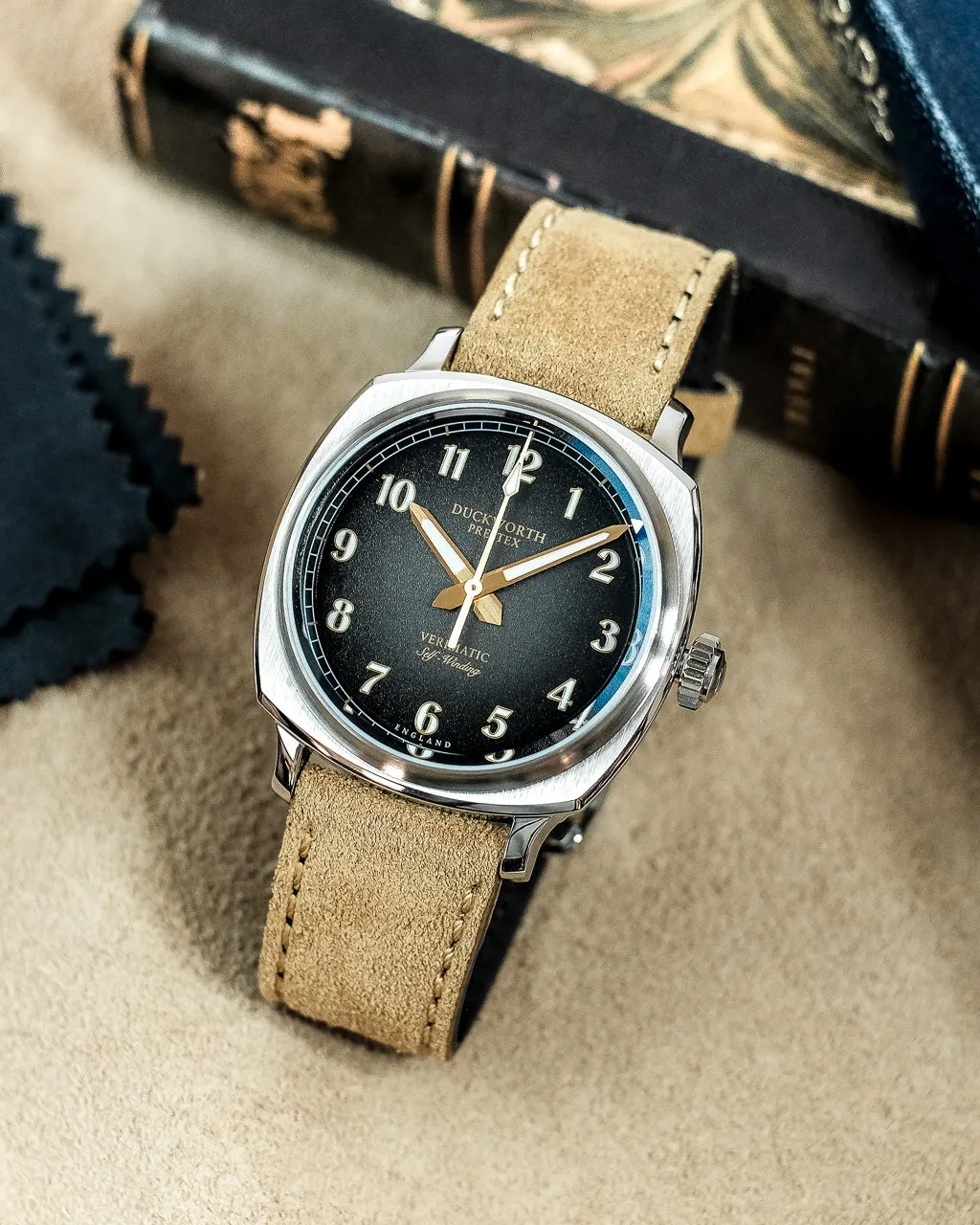 DP Watch VeriMTic Black Fume Beige Suede