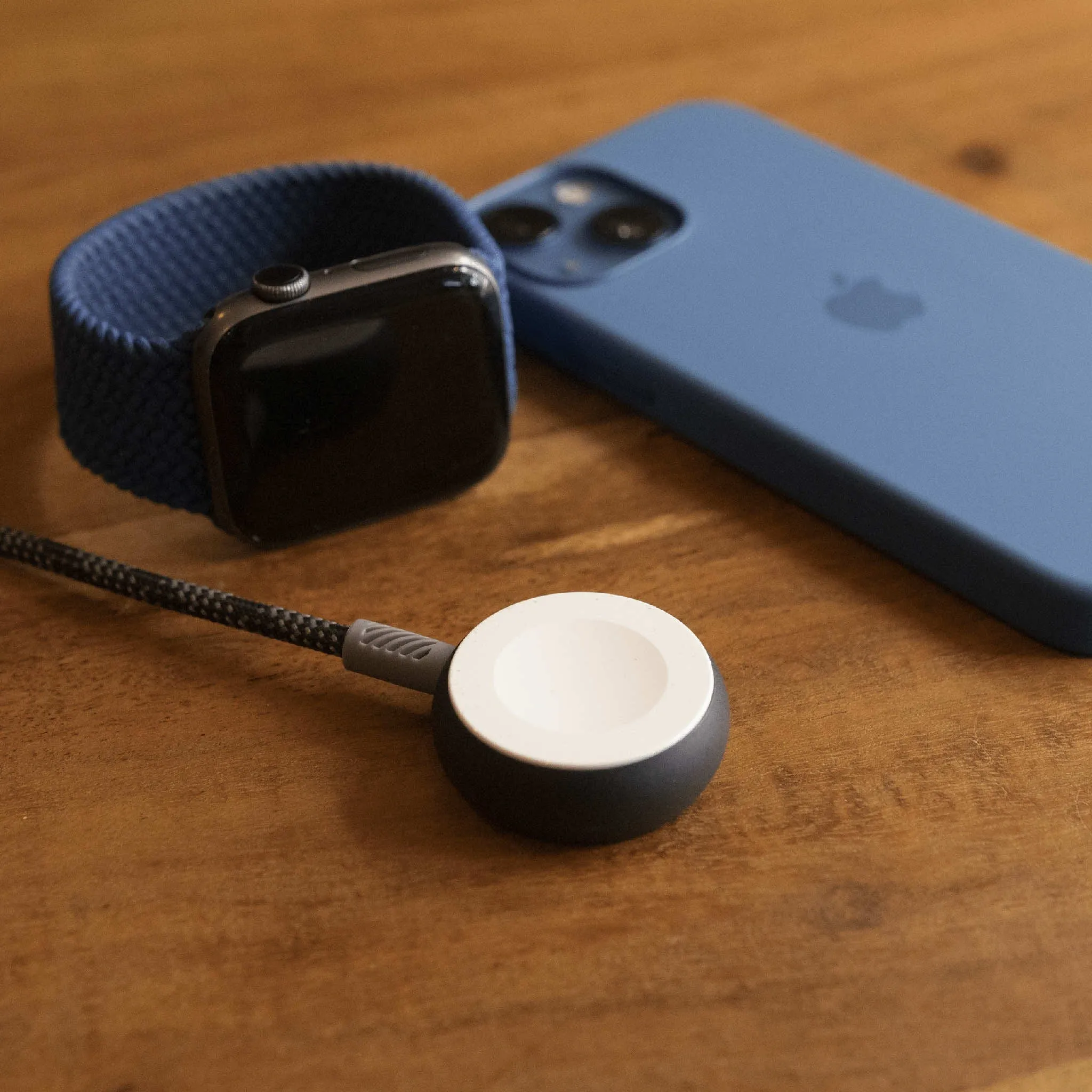 Paraflex™ Apple Watch Charger to USB-C (Carbon)