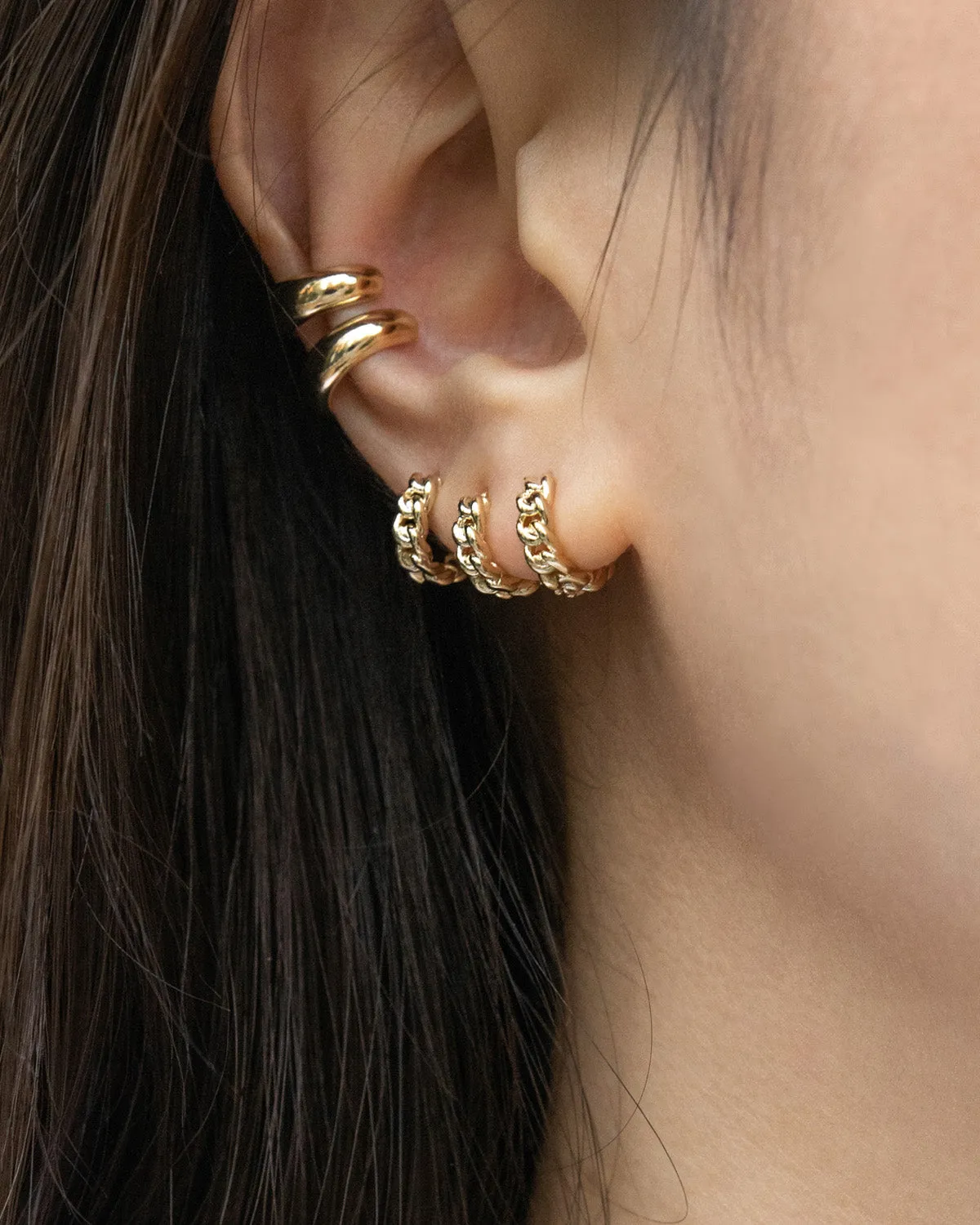 RYLEE Chain Huggie Hoops in Gold